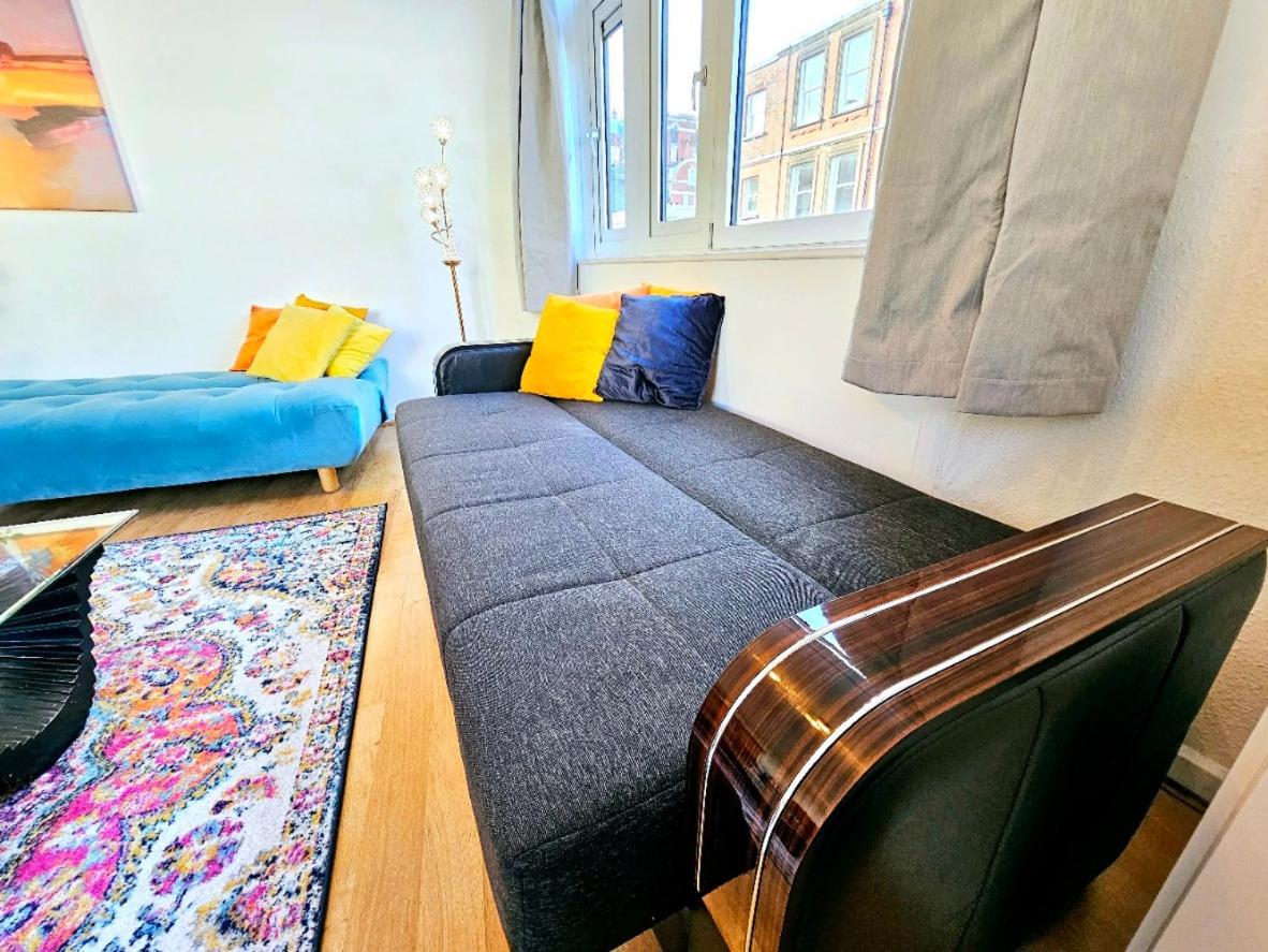 Bright & Spacious Home In Building With Lift, Right Next To Bayswater Station - Walk To Kensington Palace, Hyde Park, Little Venice & Notting Hill 런던 외부 사진